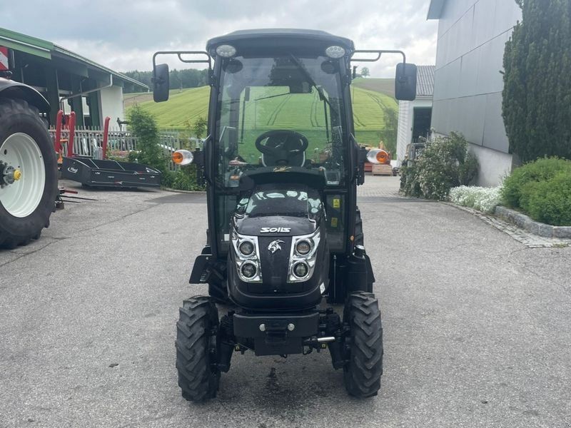 Solis 26 HST Panther mit Kabine