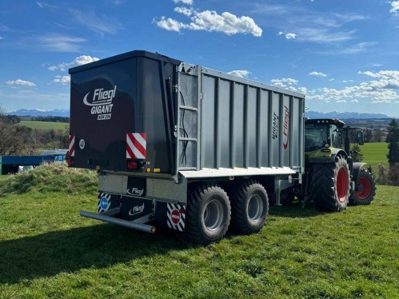 Fliegl ASW 256 Gigant