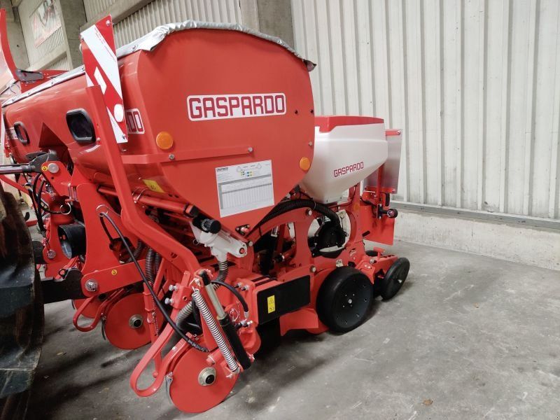 Maschio MTR 4-REIHIG MIT DÜNGERSTREUER
