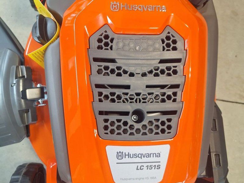 Husqvarna LC 151S