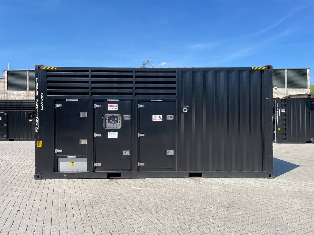 Cummins KTA38-G5 - 1100 kVA Generator 50/60Hz - DPX-18813