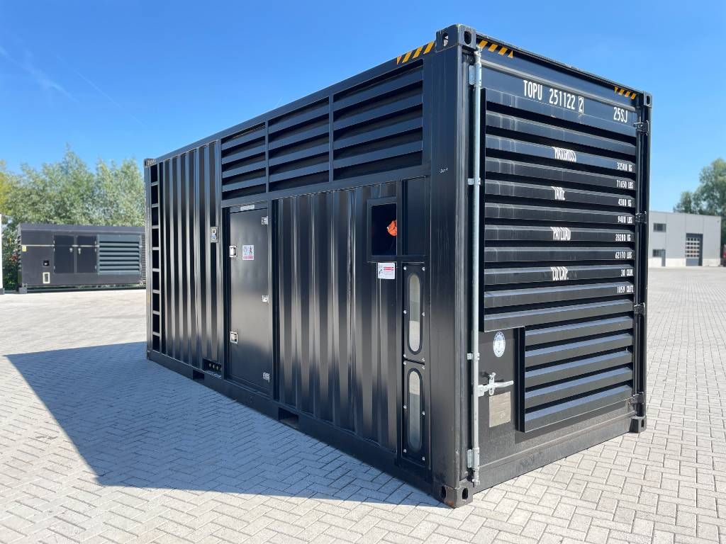 Cummins KTA38-G5 - 1100 kVA Generator 50/60Hz - DPX-18813