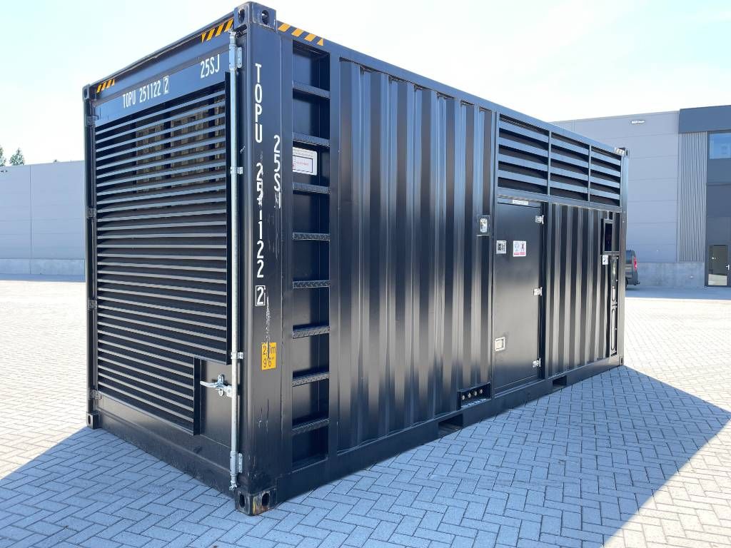 Cummins KTA38-G5 - 1100 kVA Generator 50/60Hz - DPX-18813