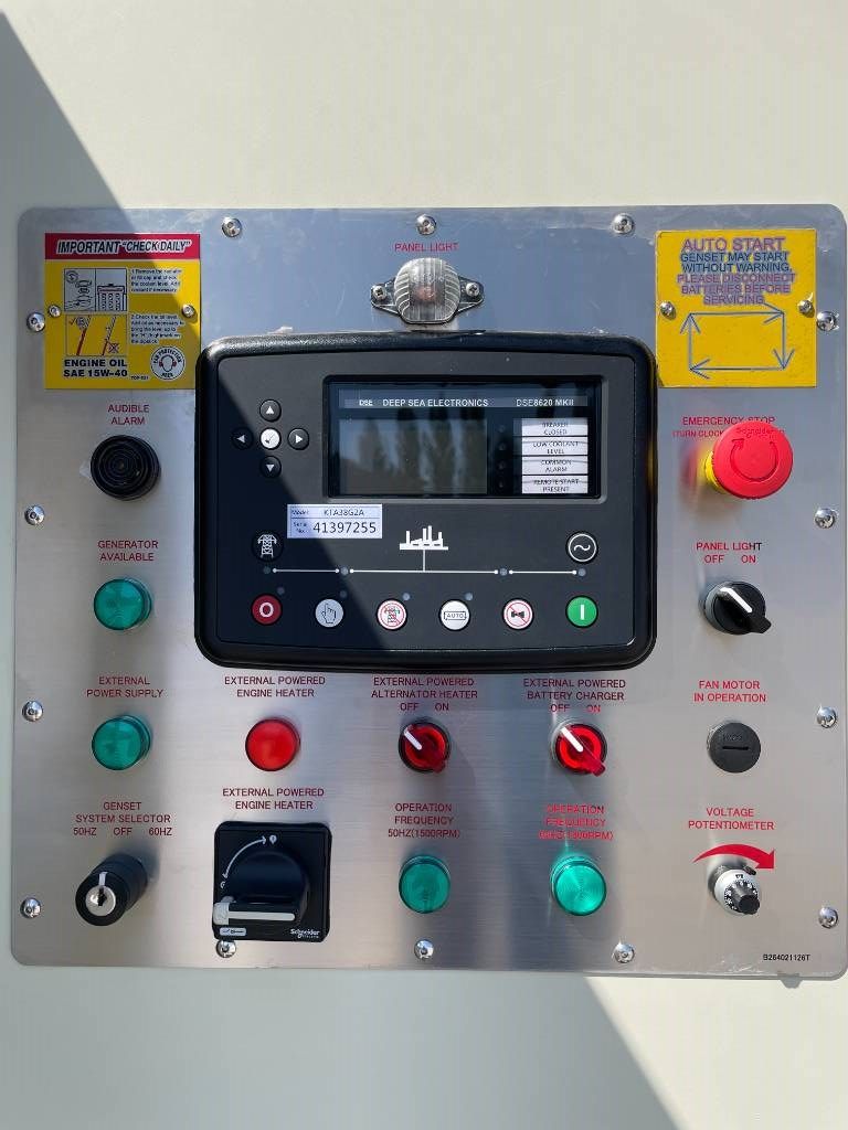 Cummins KTA38-G5 - 1100 kVA Generator 50/60Hz - DPX-18813