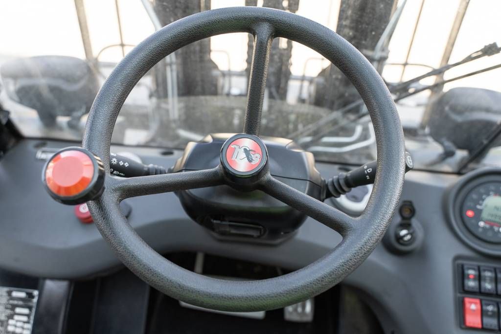 Manitou MC 30-4