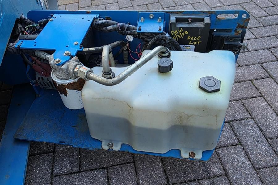 Genie GS2632 Electric, 10m Working Height, 227kg Capacit