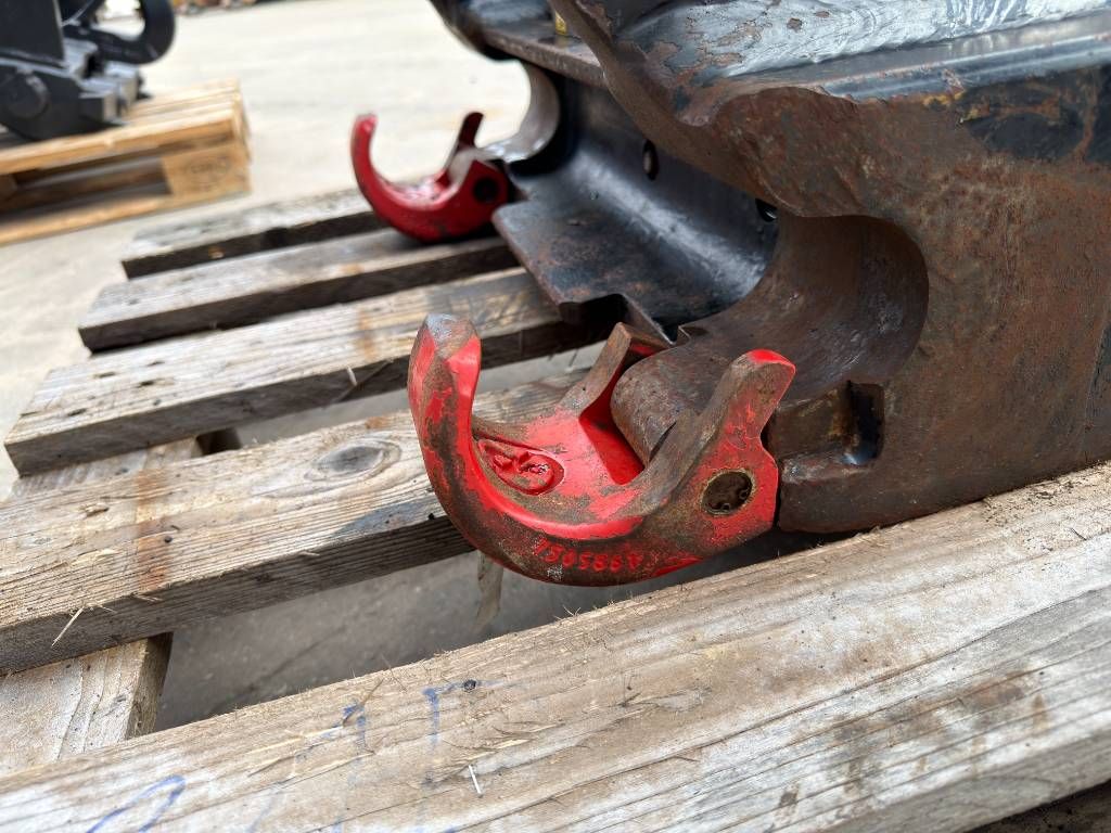 OilQuick OQ70/55 - M318D / 320D / 320E / 320F / 323D / 323E