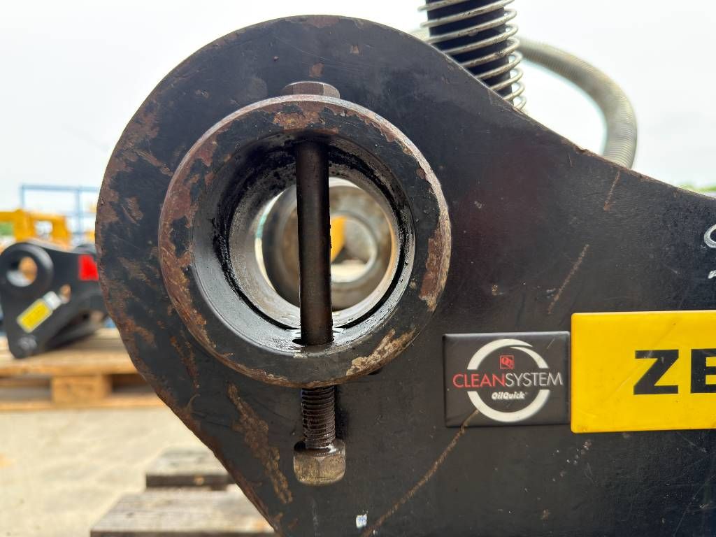 OilQuick OQ70/55 - M318D / 320D / 320E / 320F / 323D / 323E