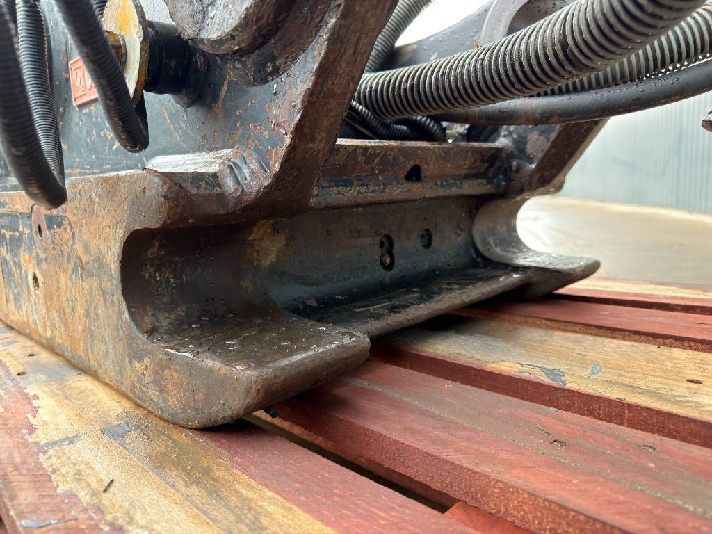OilQuick OQ80 - M318D / M320F / M322D / 320D / 320E / 323D