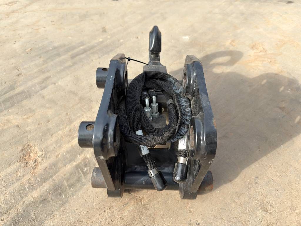 Verachtert W05 - Caterpillar 301