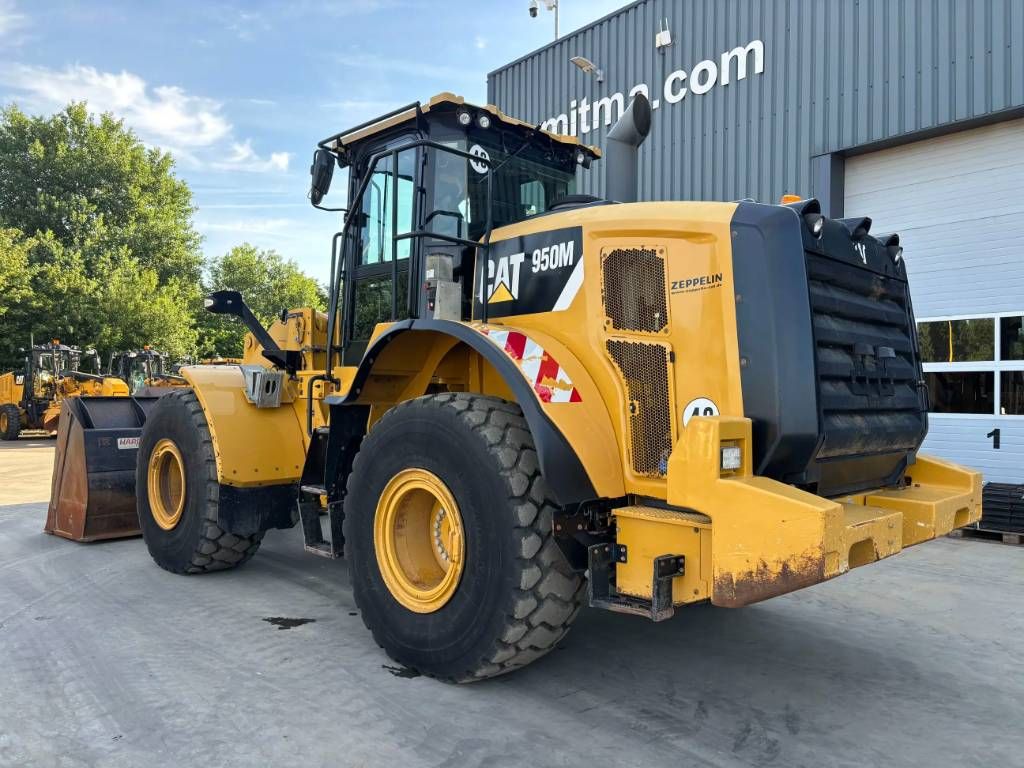 CAT 950M