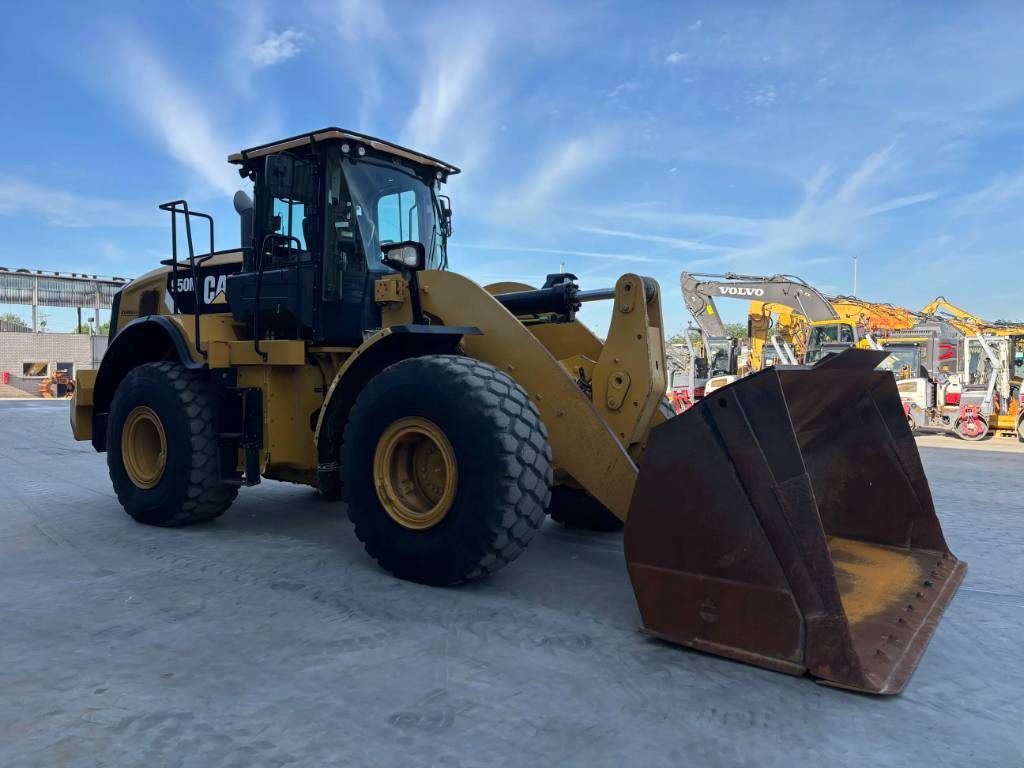 CAT 950M