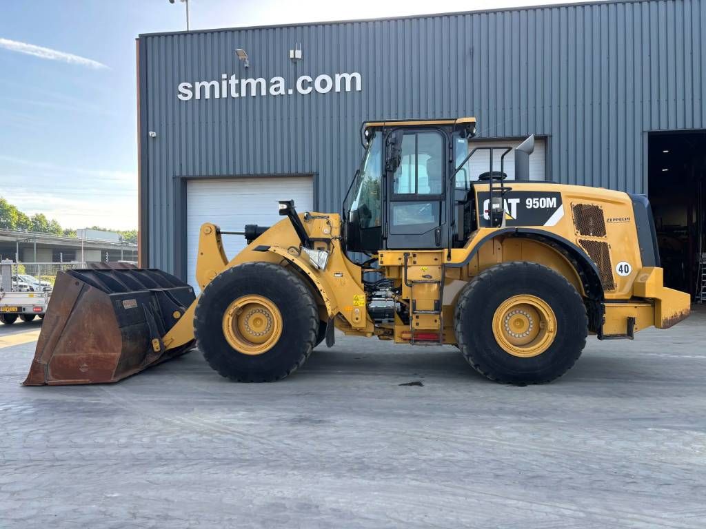 CAT 950M