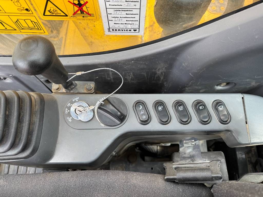 Komatsu PC138US-11 - Triple Boom / Front Blade / 360&ordm; Came
