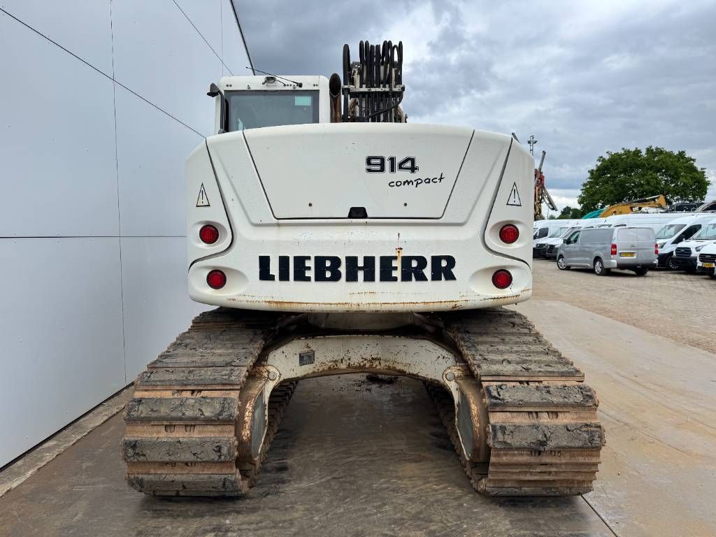 Liebherr R 914 Compact - 5 Buckets + Forks + Tooth / Triple