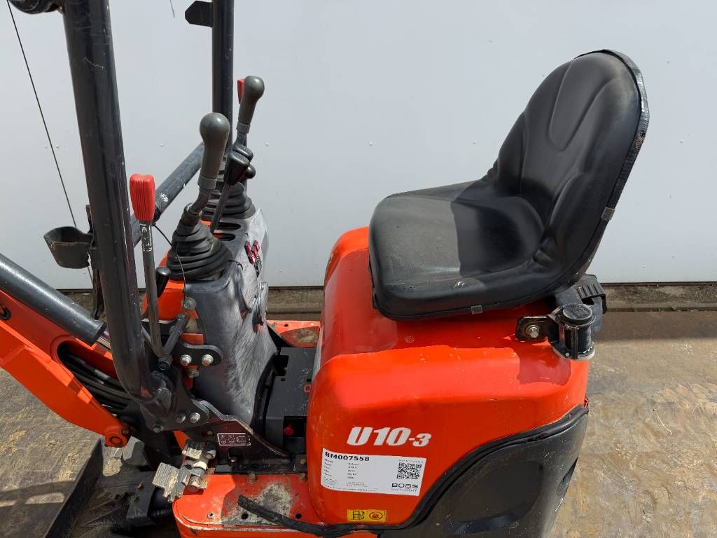 Kubota U10-G - Hydr. Undercarriage / Hammer Lines