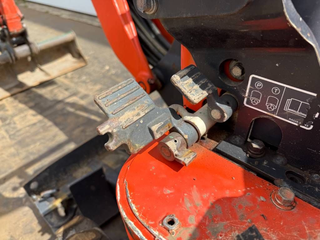 Kubota U10-G - Hydr. Undercarriage / Hammer Lines