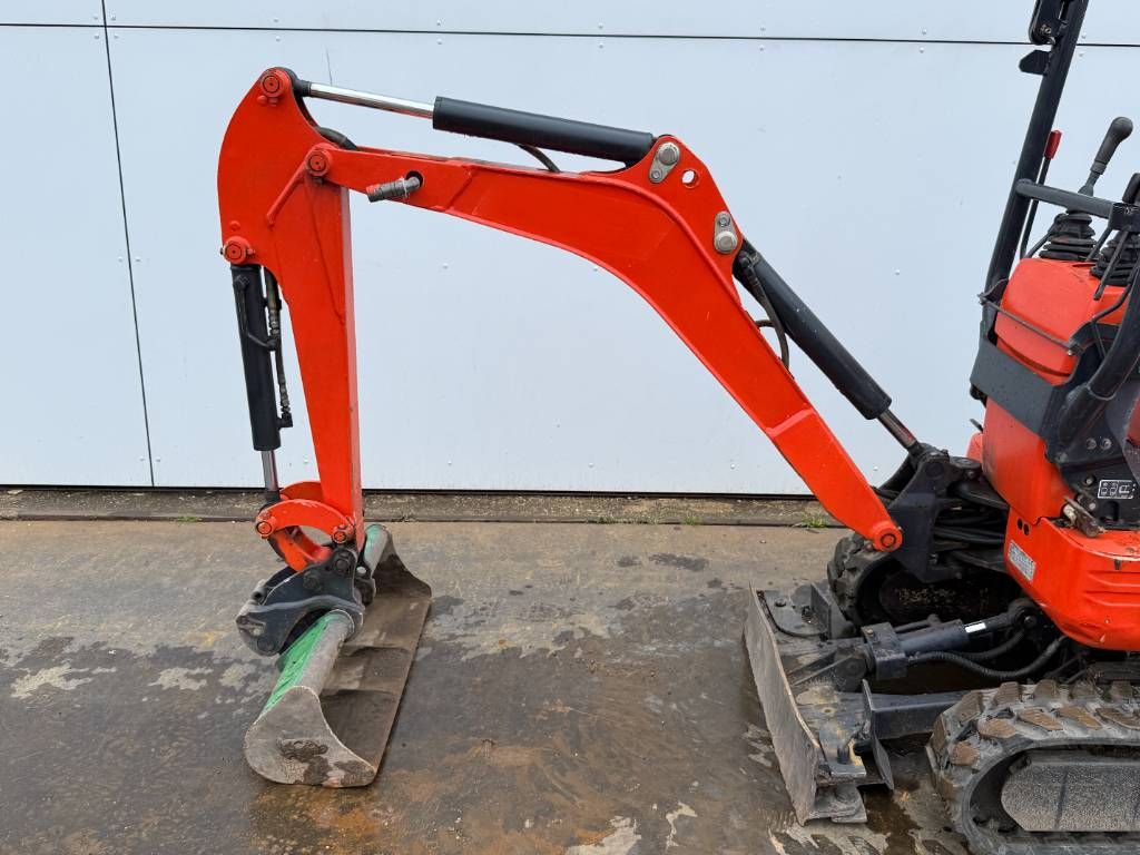 Kubota U10-G - Hydr. Undercarriage / Hammer Lines