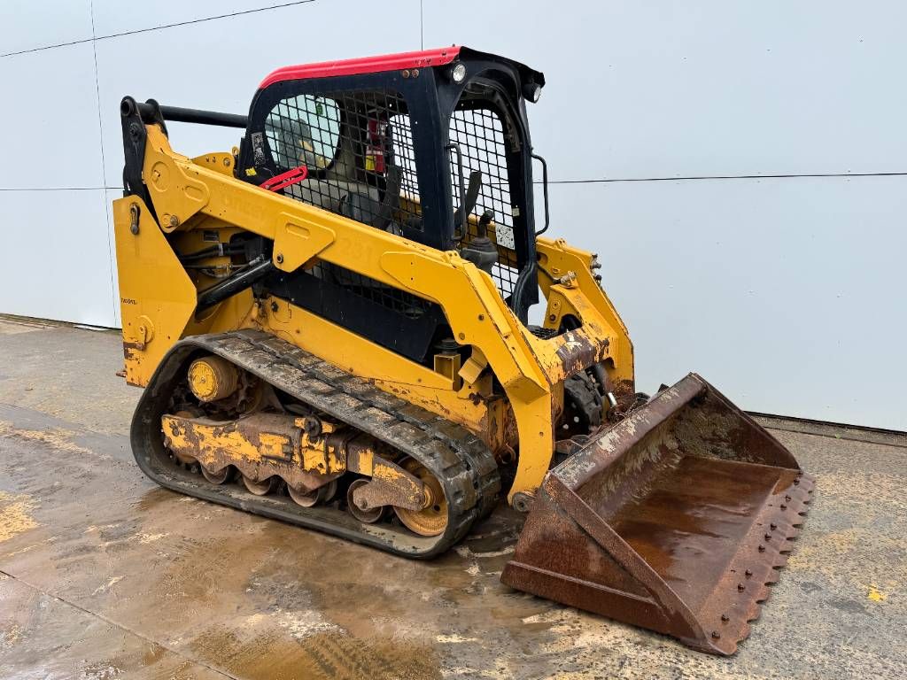 CAT 259D - Two-Speed Compact Track Loader