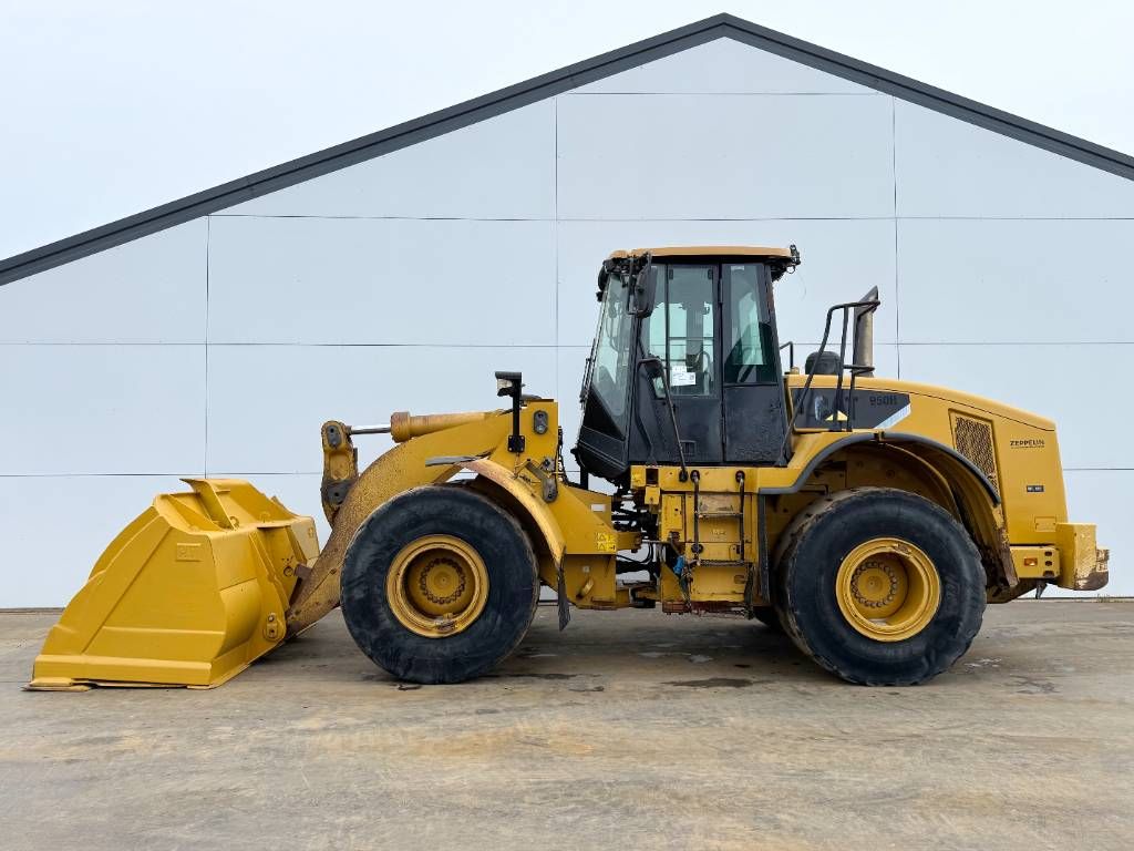 CAT 950H - Auto Greasing / Camera / Parking Heater