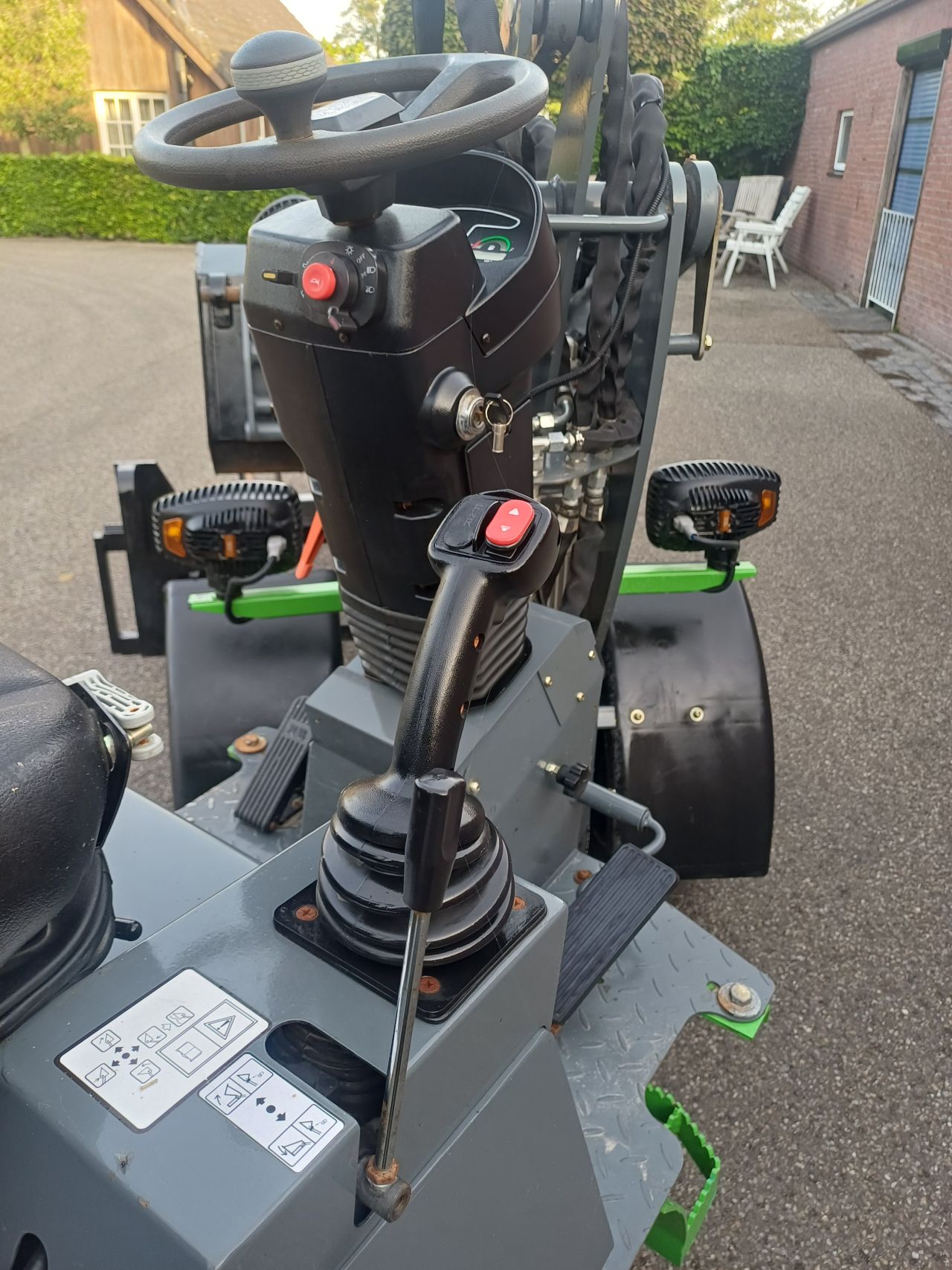 WCM 1460 minishovel Kubota