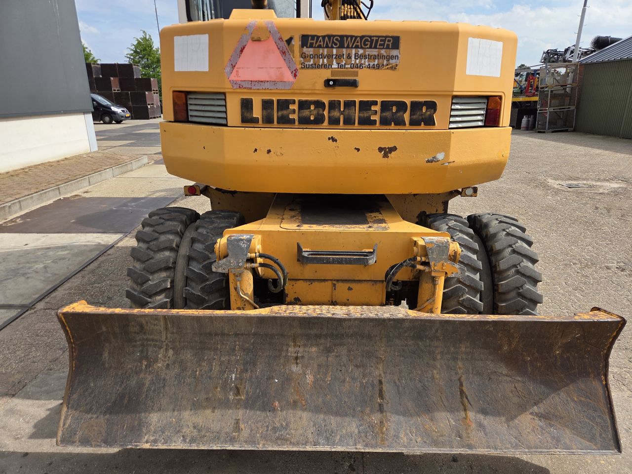 Liebherr A308