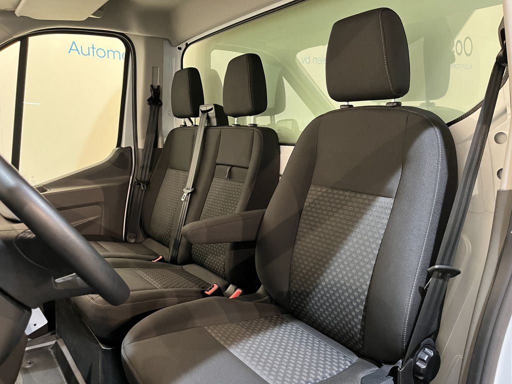 Ford Transit 2.0 TDCI L4 Trend 130 PK RWD Bakwagen / Sorensen Laadklep / Meubelbak / Euro 6 / Airco / Cruise Control / 3-Zits / 18.700 KM !!