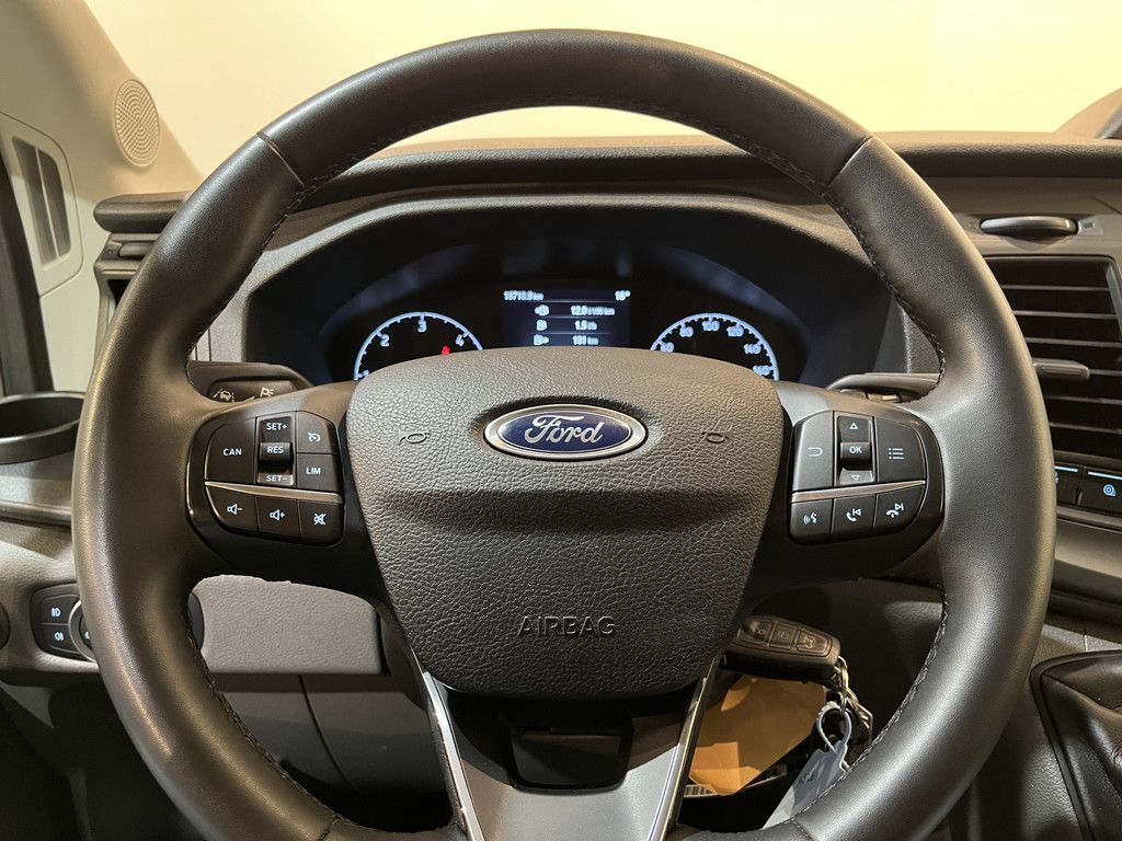 Ford Transit 2.0 TDCI L4 Trend 130 PK RWD Bakwagen / Sorensen Laadklep / Meubelbak / Euro 6 / Airco / Cruise Control / 3-Zits / 18.700 KM !!