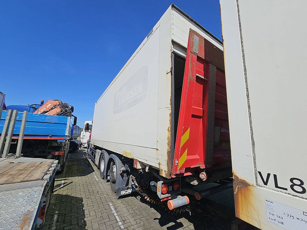 SCANIA G450 6x2*4 mlb crown ed.
