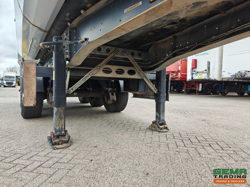 Schmitz Cargobull SGF*S3 HardoxSteel 32 m³ Kipper – Stahlchassis – Liftachse – 3-Achs-Schmitz-Scheibenbremse – 7070 kg