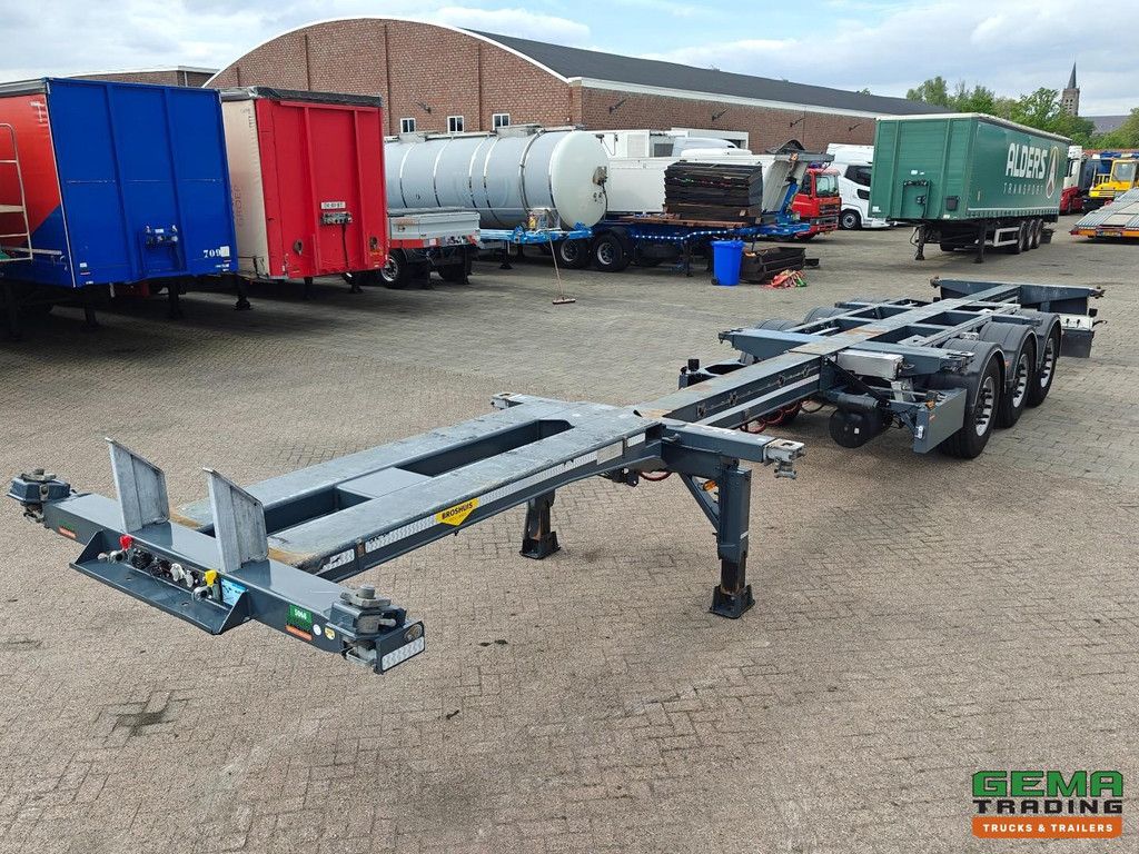 Broshuis 3UCC-39/45 MFCC All Types of Containers - Center/Rear Slider - Lift Axle - SAF Axles Disc Brake - 10/2026 MOT