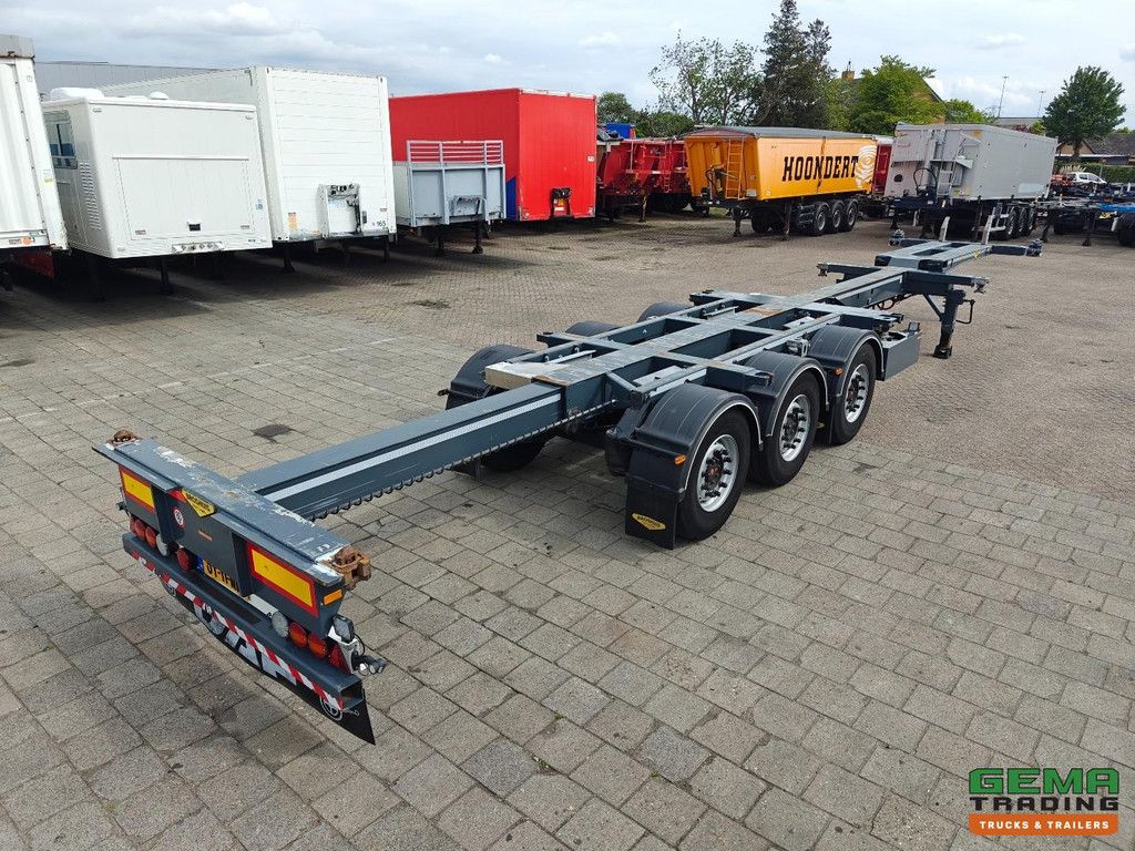 Broshuis 3UCC-39/45 MFCC All Types of Containers - Center/Rear Slider - Lift Axle - SAF Axles Disc Brake - 10/2026 MOT