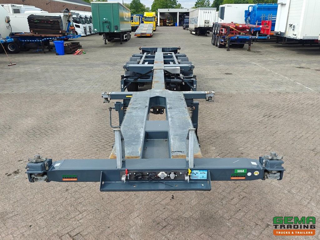 Broshuis 3UCC-39/45 MFCC All Types of Containers - Center/Rear Slider - Lift Axle - SAF Axles Disc Brake - 10/2026 MOT