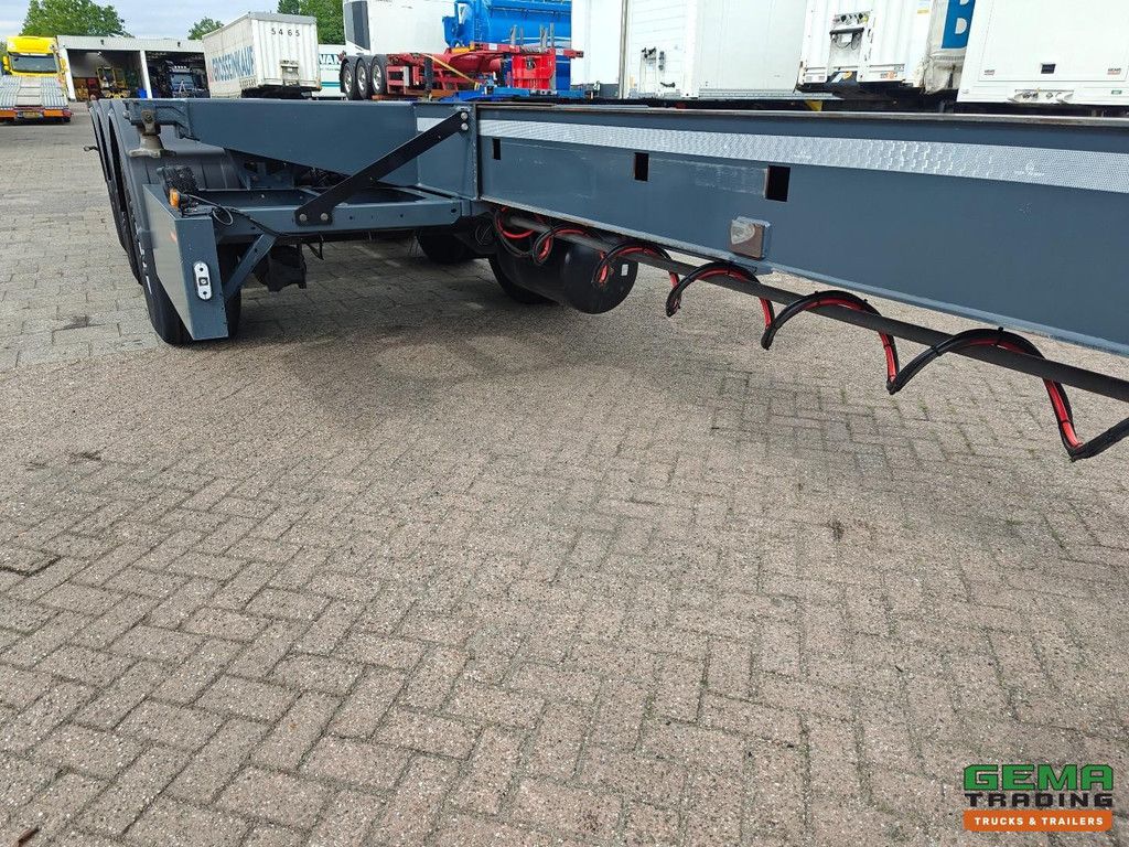 Broshuis 3UCC-39/45 MFCC All Types of Containers - Center/Rear Slider - Lift Axle - SAF Axles Disc Brake - 10/2026 MOT