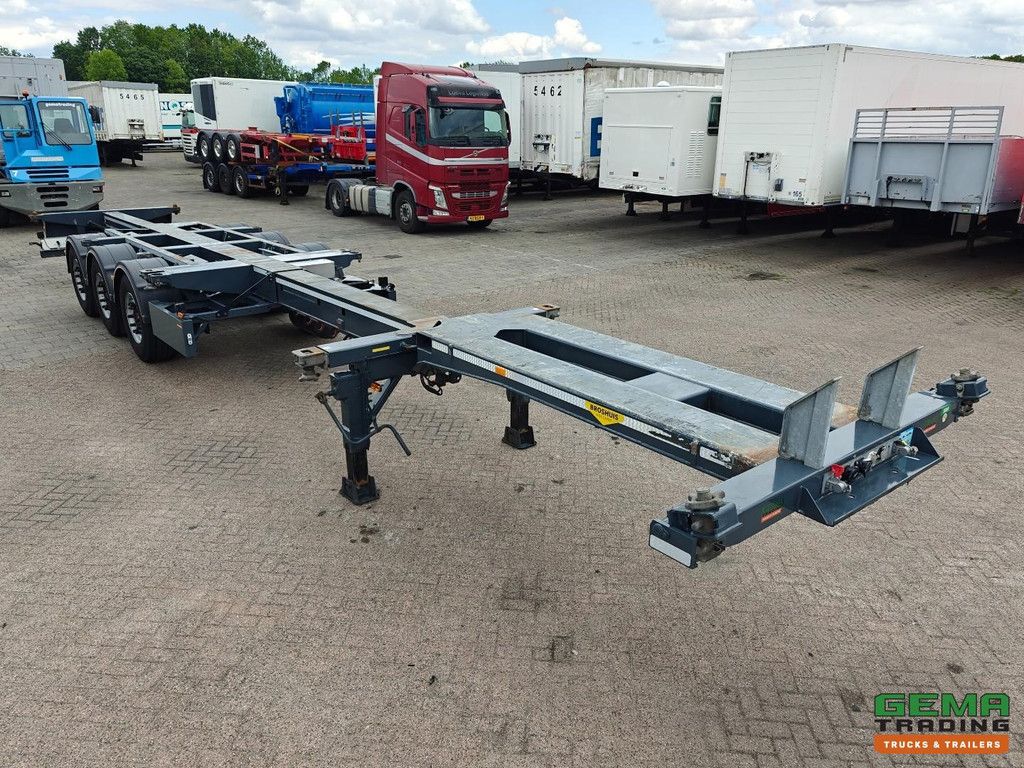 Broshuis MFCC-HD All Types of Containers - Center/Rear Slider - Lift Axle - SAF Axles Disc Brake - 10/2026 MOT