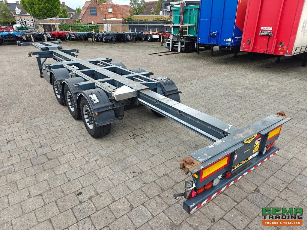 Broshuis MFCC-HD All Types of Containers - Center/Rear Slider - Lift Axle - SAF Axles Disc Brake - 10/2026 MOT