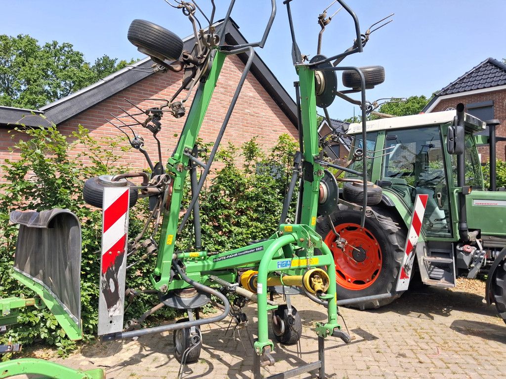 Deutz Condimaster 6821 schudder