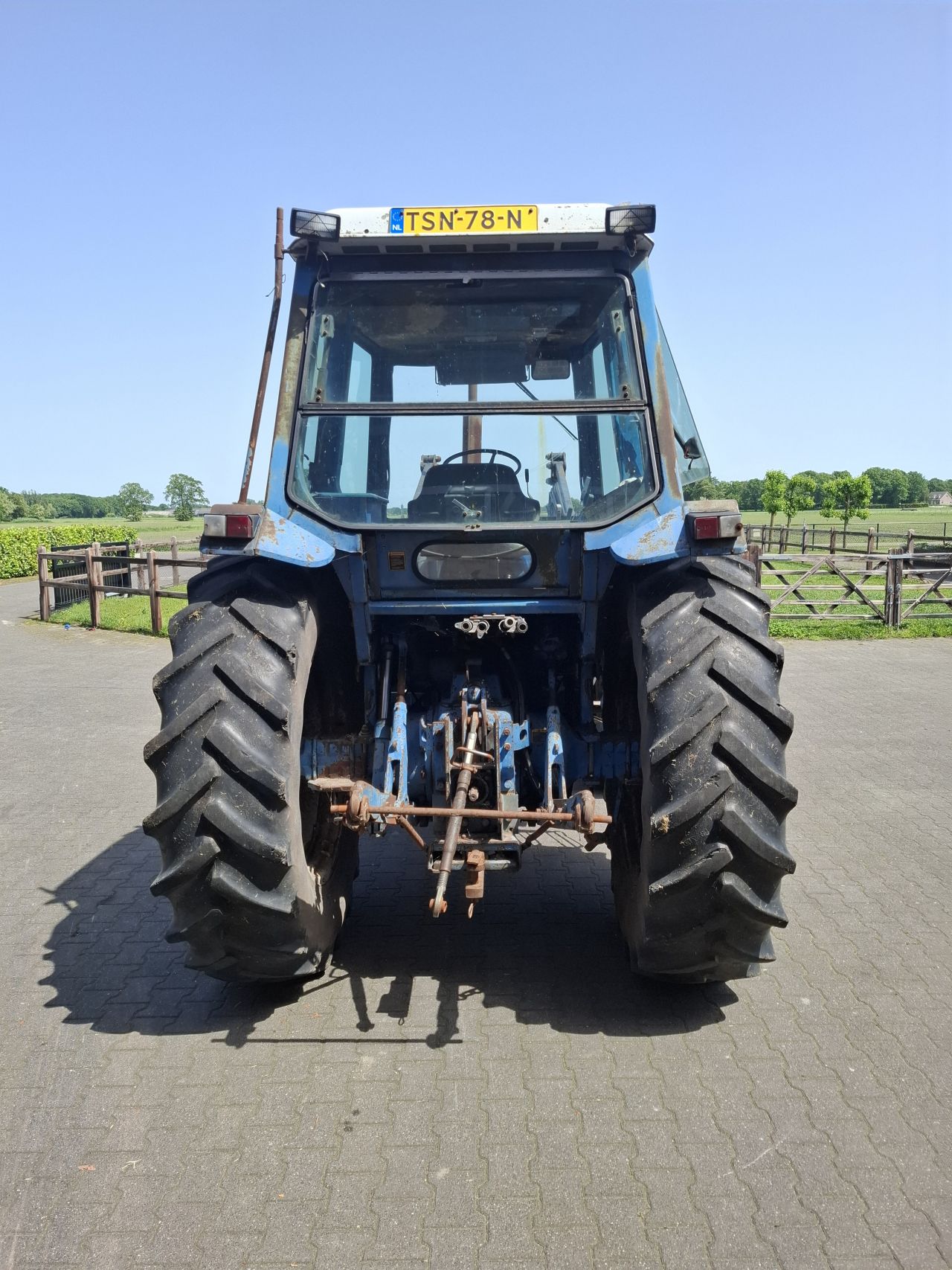 Ford 7710