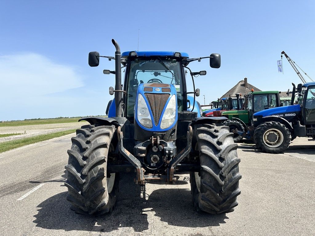 New Holland T7.210