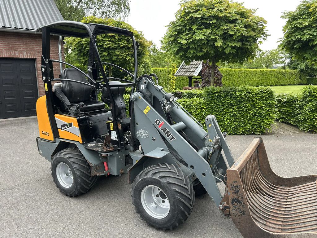 Giant G1500