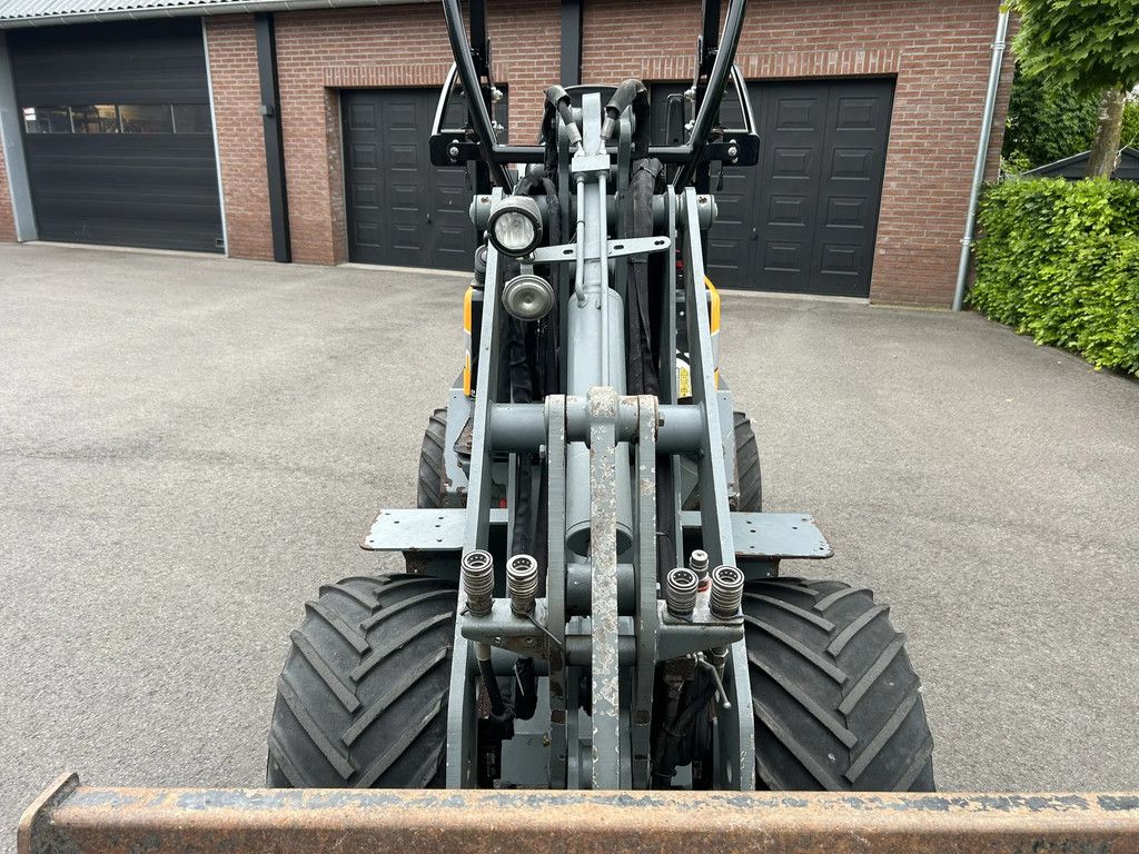Giant G1500