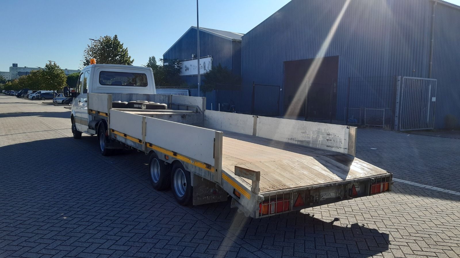 Mercedes 519 CDI i.c.m Veldhuizen trailer België registatie