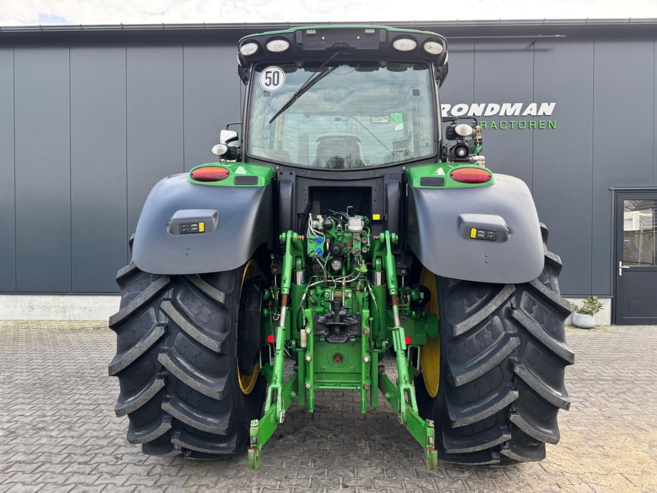 John Deere 6210R
