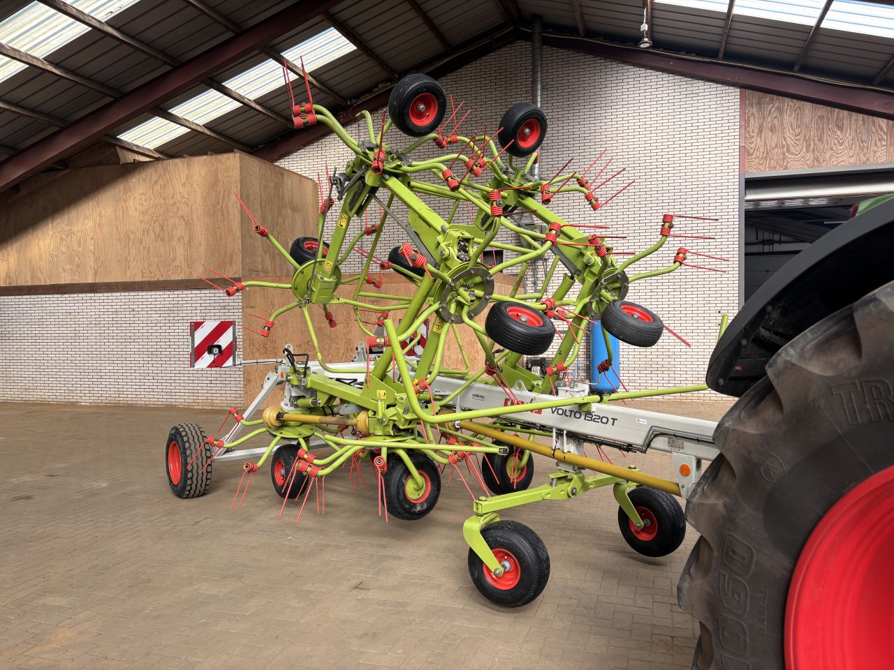 Claas volto 1320 T schudder getrokken