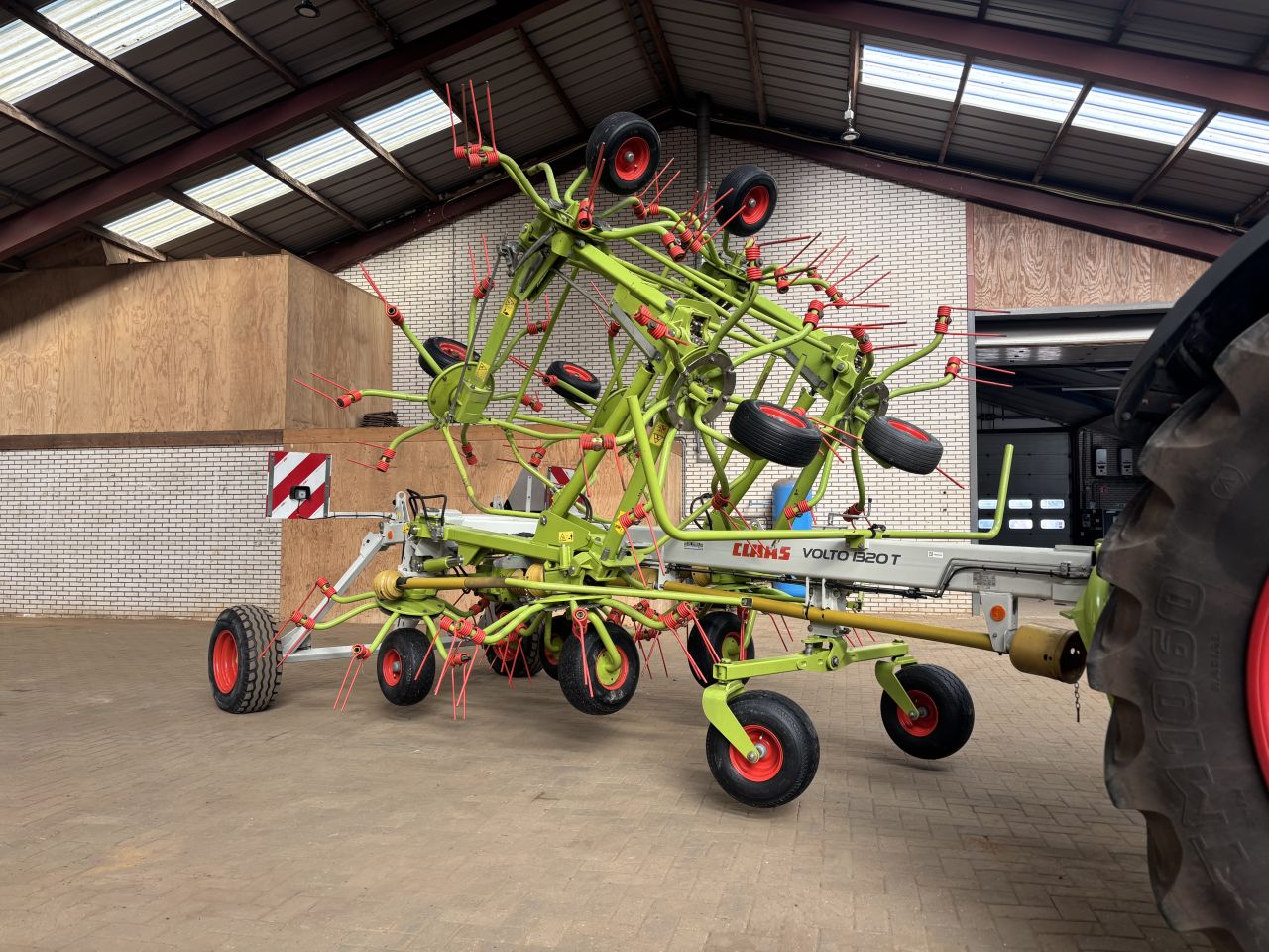 Claas volto 1320 T schudder getrokken