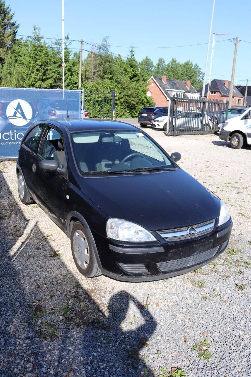 Passenger car Opel Corsa Petrol 60hp 2006