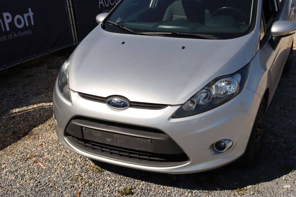 Pkw Ford Fiesta Benzin 82 PS 2011