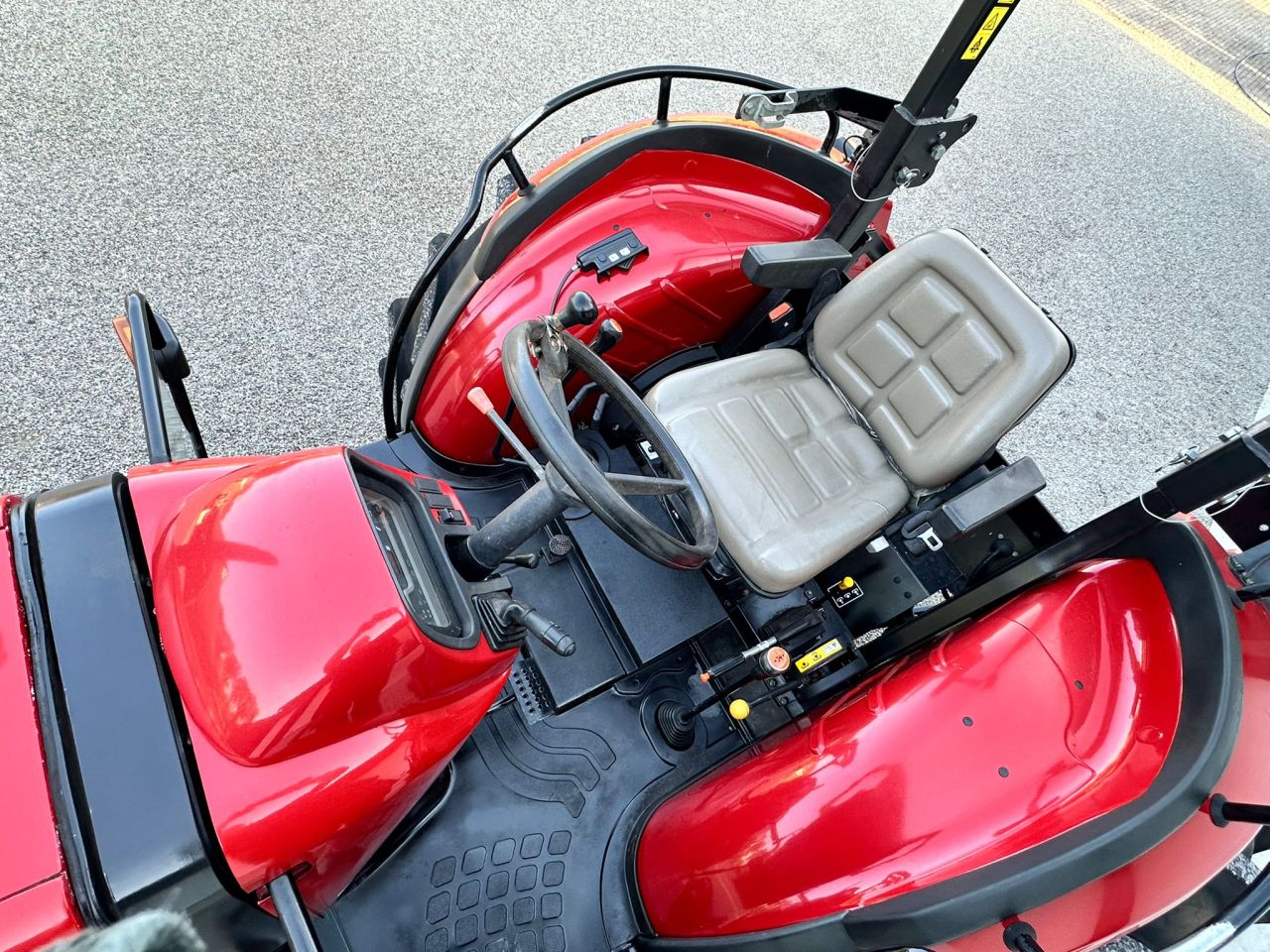 Case JX 90