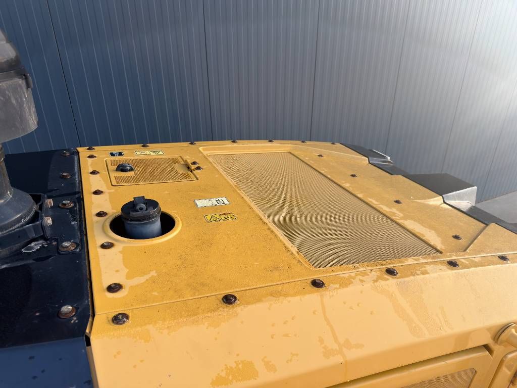 CAT 140M3 AWD