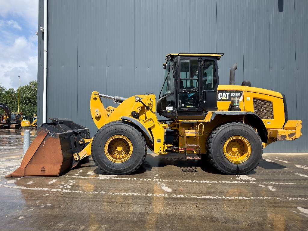 CAT 938M